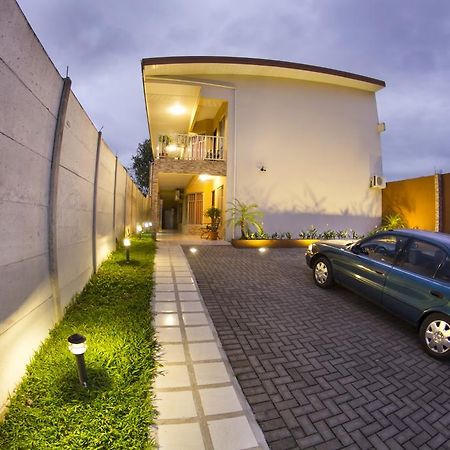 Apartamentos Valle Del Volcan La Fortuna Eksteriør bilde