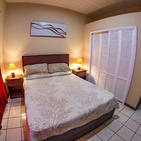 Apartamentos Valle Del Volcan La Fortuna Eksteriør bilde