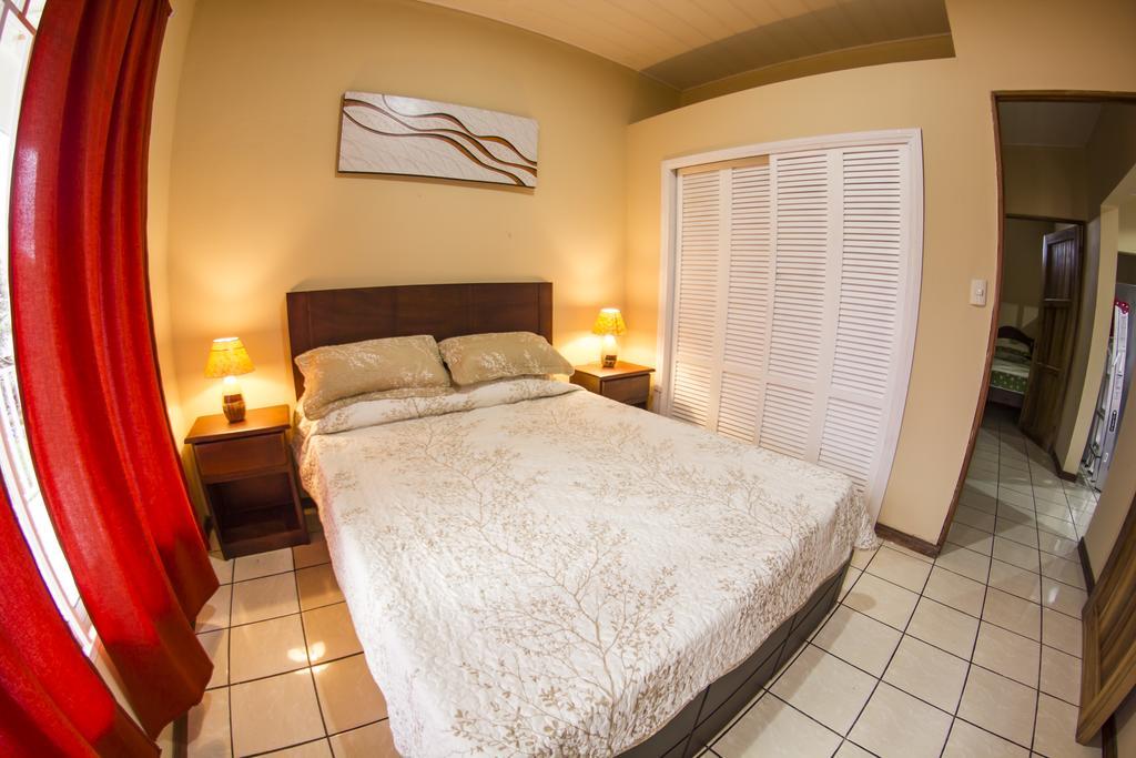 Apartamentos Valle Del Volcan La Fortuna Eksteriør bilde