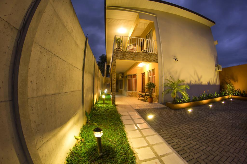 Apartamentos Valle Del Volcan La Fortuna Eksteriør bilde