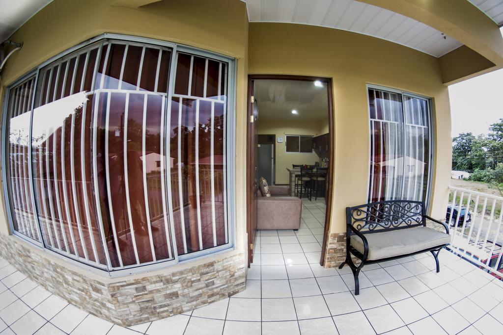 Apartamentos Valle Del Volcan La Fortuna Eksteriør bilde